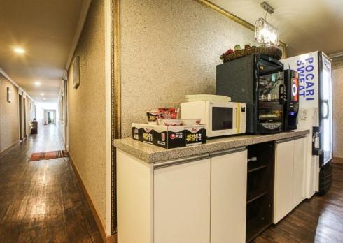 Yangji Park Hotel Changwon Exterior photo
